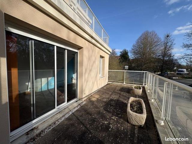 Appartement 2 pièces 67 m²