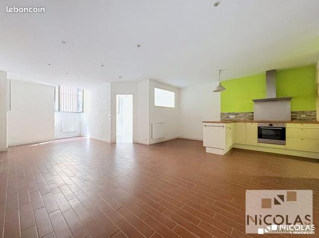 Appartement 2 pièces 67 m²