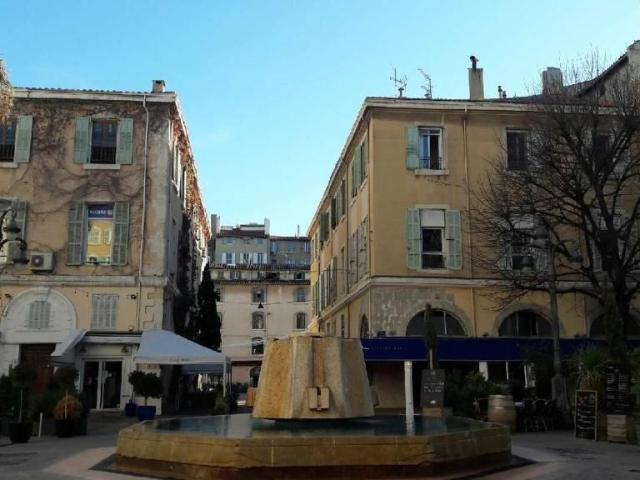 Appartement 2 pièces, 64 m² à louer à Marseille 1 13001