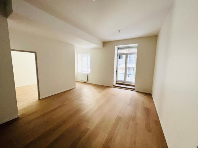Appartement 2 pièces 64 m²