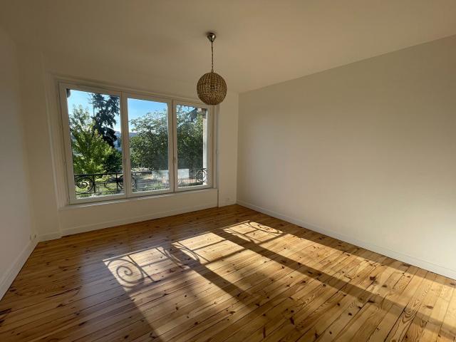 Appartement 2 pièces 64 m²