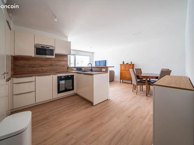 Appartement 2 pièces 64 m²