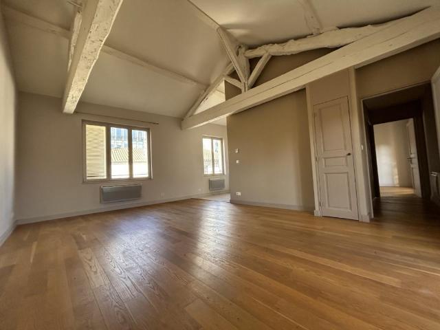 Appartement 2 pièces 64 m²