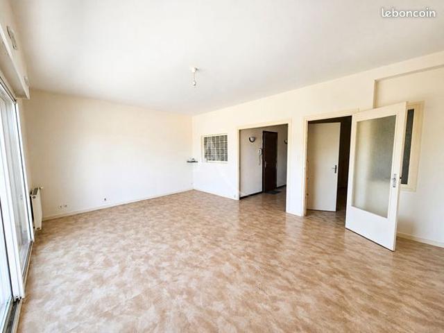 Appartement 2 pièces 64 m²