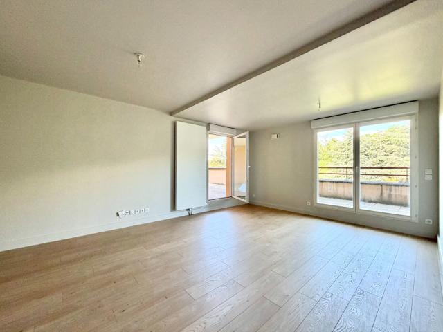 Appartement 2 pièces 64 m²