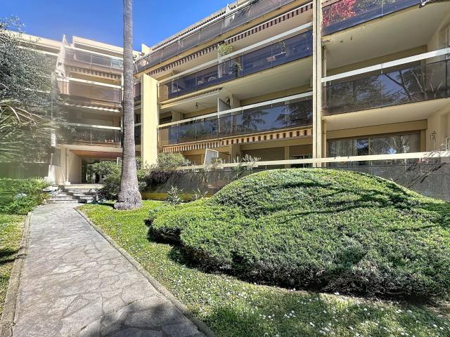 Appartement 2 pièces 64 m²