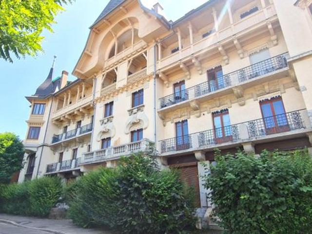 Appartement 2 pièces 64 m²
