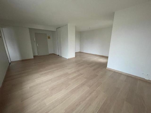 Appartement 2 pièces 64 m²