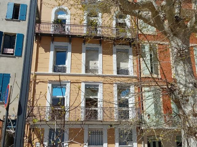 Appartement 2 pièces 64 m²