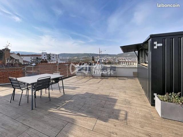 Appartement 2 pièces 64 m²