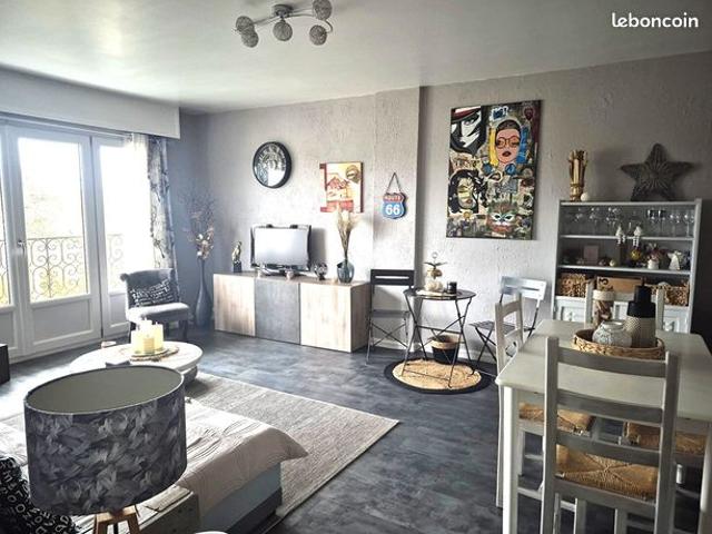 Appartement 2 pièces 64 m²
