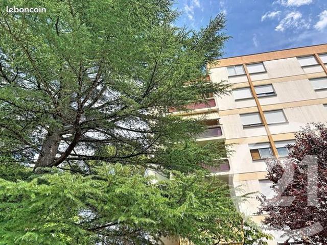 Appartement 2 pièces 64 m²