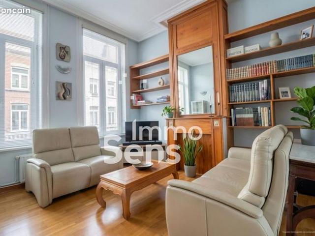 Appartement 2 pièces 64 m²