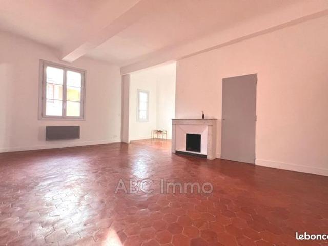 Appartement 2 pièces 64 m²