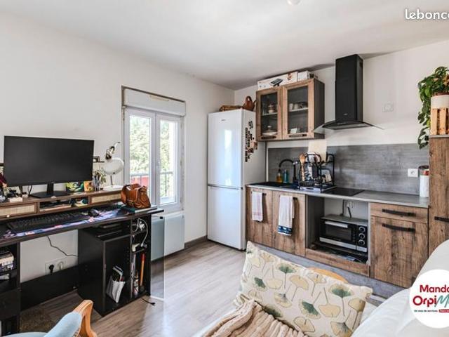 Appartement 2 pièces 64 m²