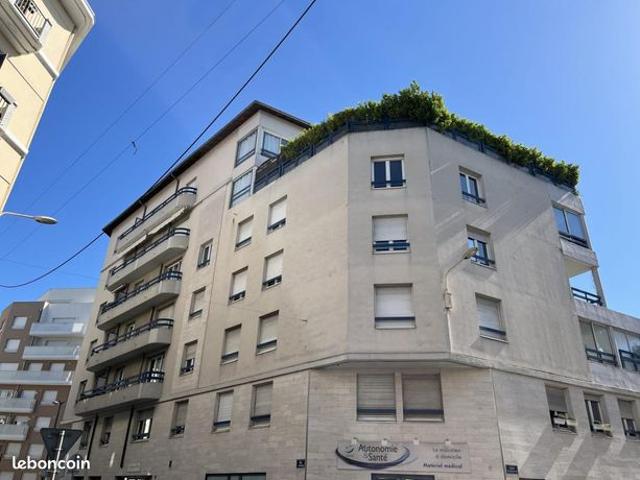 Appartement 2 pièces 64 m²