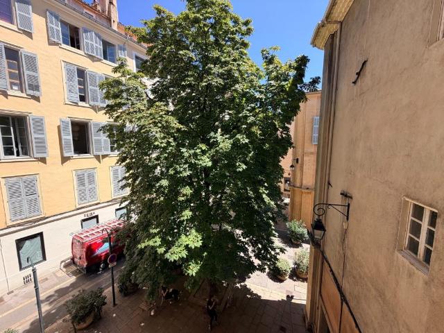 Appartement 2 pièces, 65 m² à louer à Aix en Provence 13100