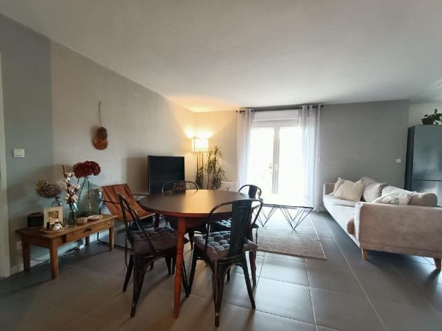 Appartement 2 pièces, 65 m² à louer à Onet le Château 12850