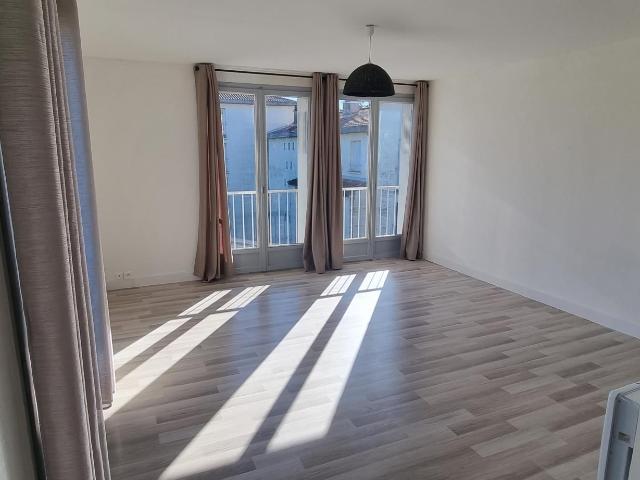 Appartement 2 pièces 65 m²