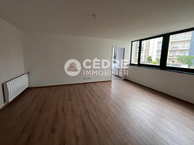 Appartement 2 pièces 65 m²