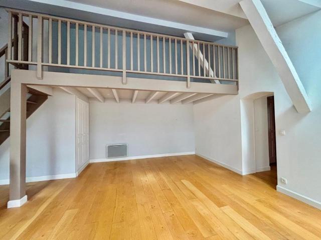 Appartement 2 pièces 65 m²