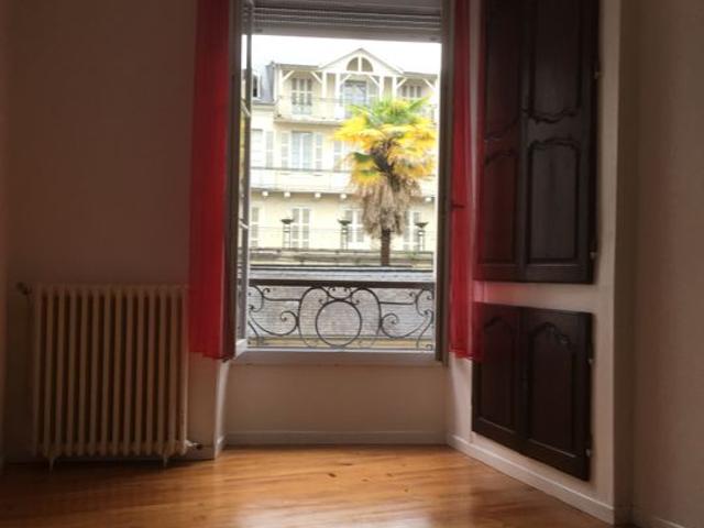 Appartement 2 pièces, 68 m² à louer à Pau 64000