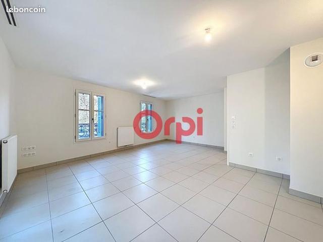Appartement 2 pièces 68 m²