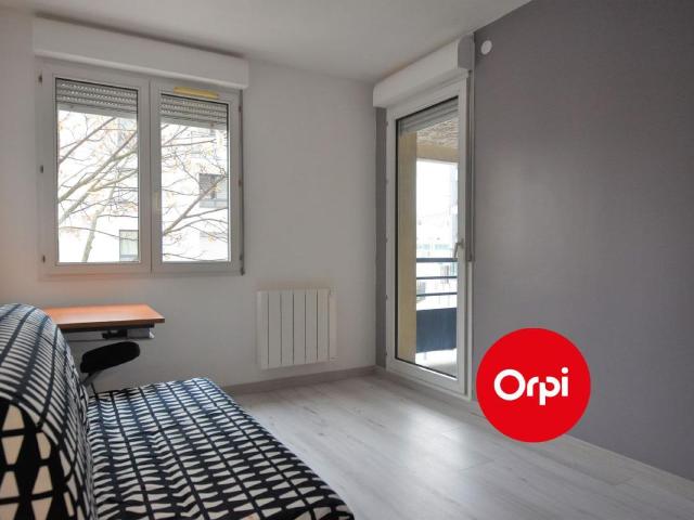Appartement 2 pièces, 73 m² à louer à Lyon 8 69008