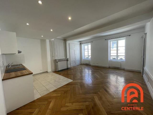 Appartement 2 pièces 74 m²