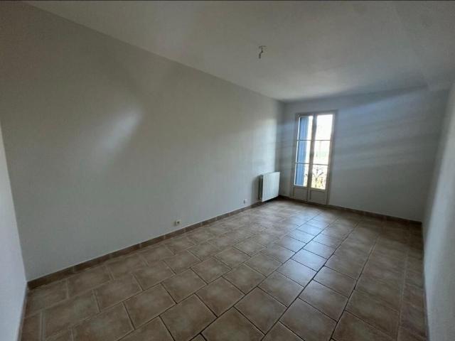 Appartement 2 pièces, 70 m² à louer à Lunel 34400