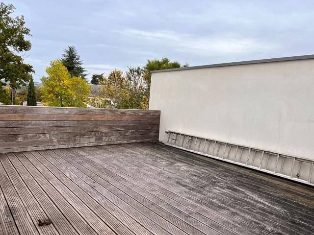 Appartement 2 pièces, 70 m² à louer à Rignac 12390