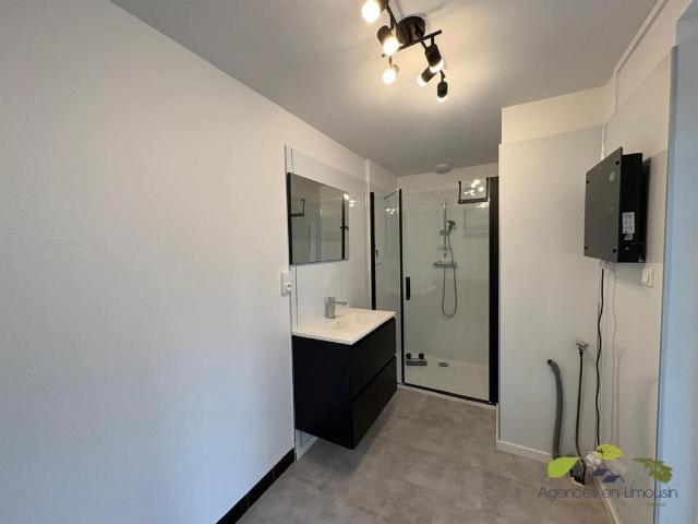 Appartement 2 pièces, 70 m² à louer à Saint Léonard de Noblat 87400