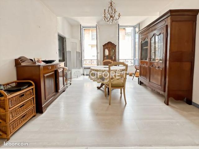 Appartement 2 pièces 70 m²