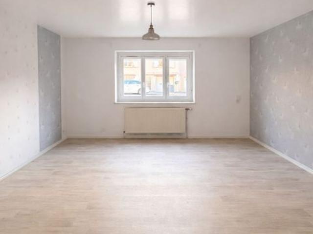 Appartement 2 pièces, 72 m² à louer à Bruyères 88600