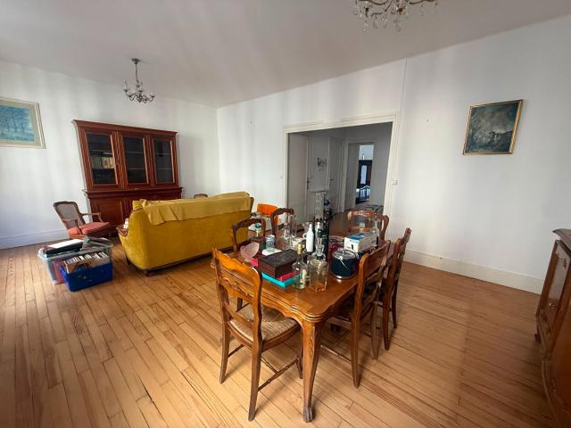 Appartement 2 pièces 77 m²