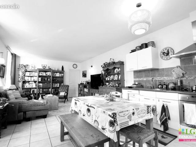 Appartement 2 pièces 77 m²