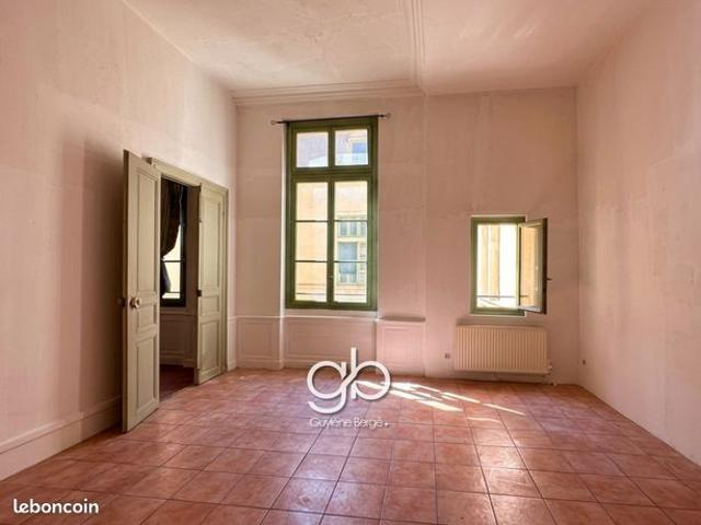Appartement 2 pièces 77 m²