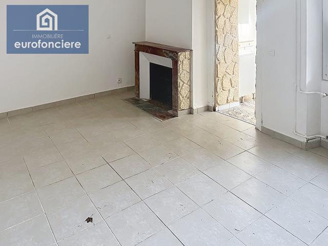 Appartement 2 pièces 77 m²