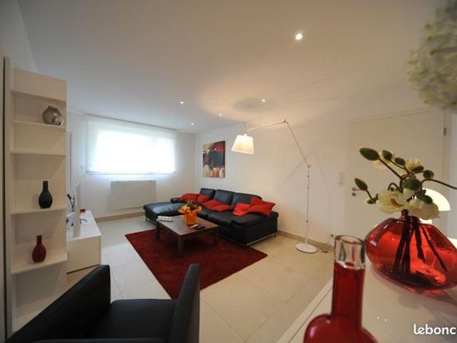 Appartement 2 pièces 74 m²