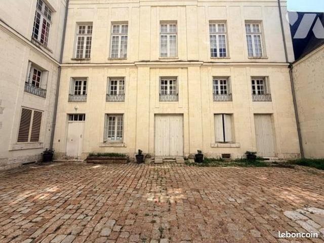 Appartement 2 pièces 74 m²