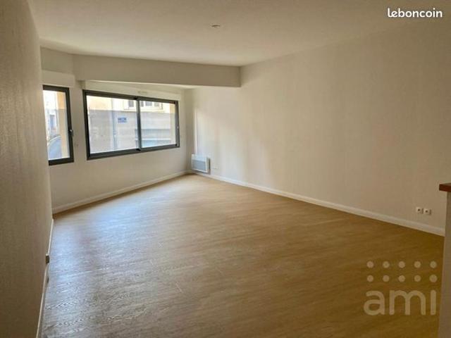 Appartement 2 pièces 74 m²
