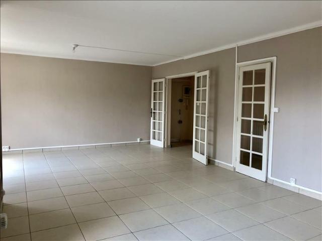 Appartement 2 pièces 74 m²
