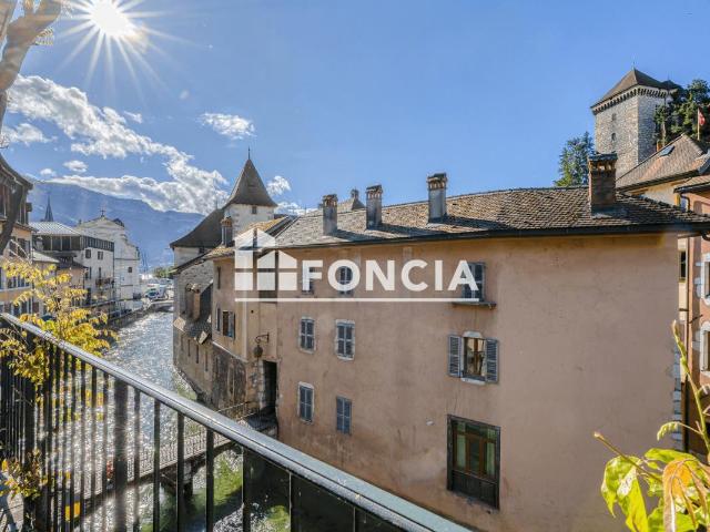 Appartement 2 pièces 74 m²