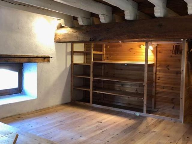 Appartement 2 pièces, 75 m² à louer à Saint Germain du Puy 18390
