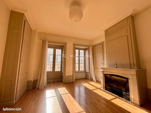Appartement 2 pièces 75 m²