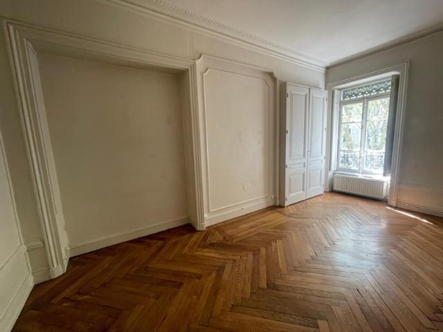 Appartement 2 pièces 78m2 Lyon 6ème