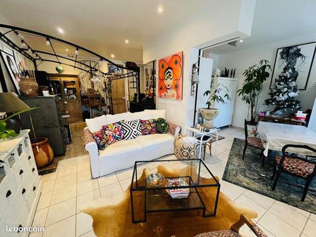 Appartement 2 pièces 81 m²