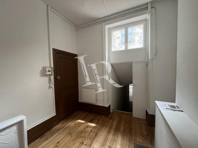 Appartement 2 pièces 82 m²