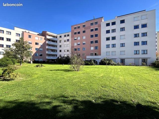 Appartement 2 pièces 93 m²