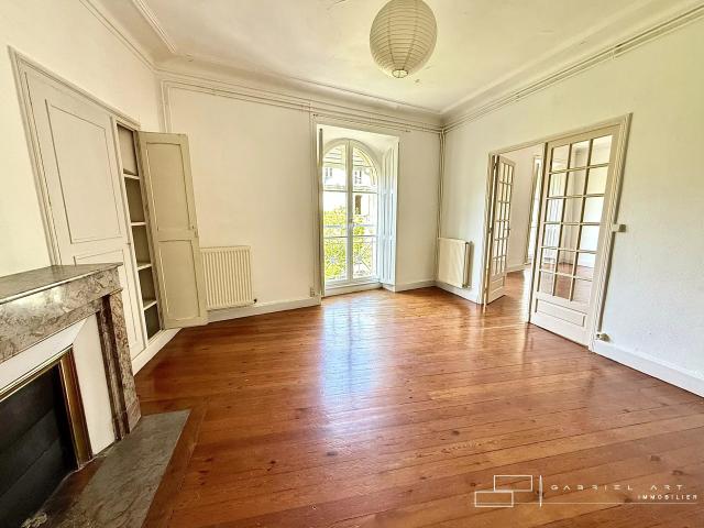 Appartement 2 pièces 90 m²